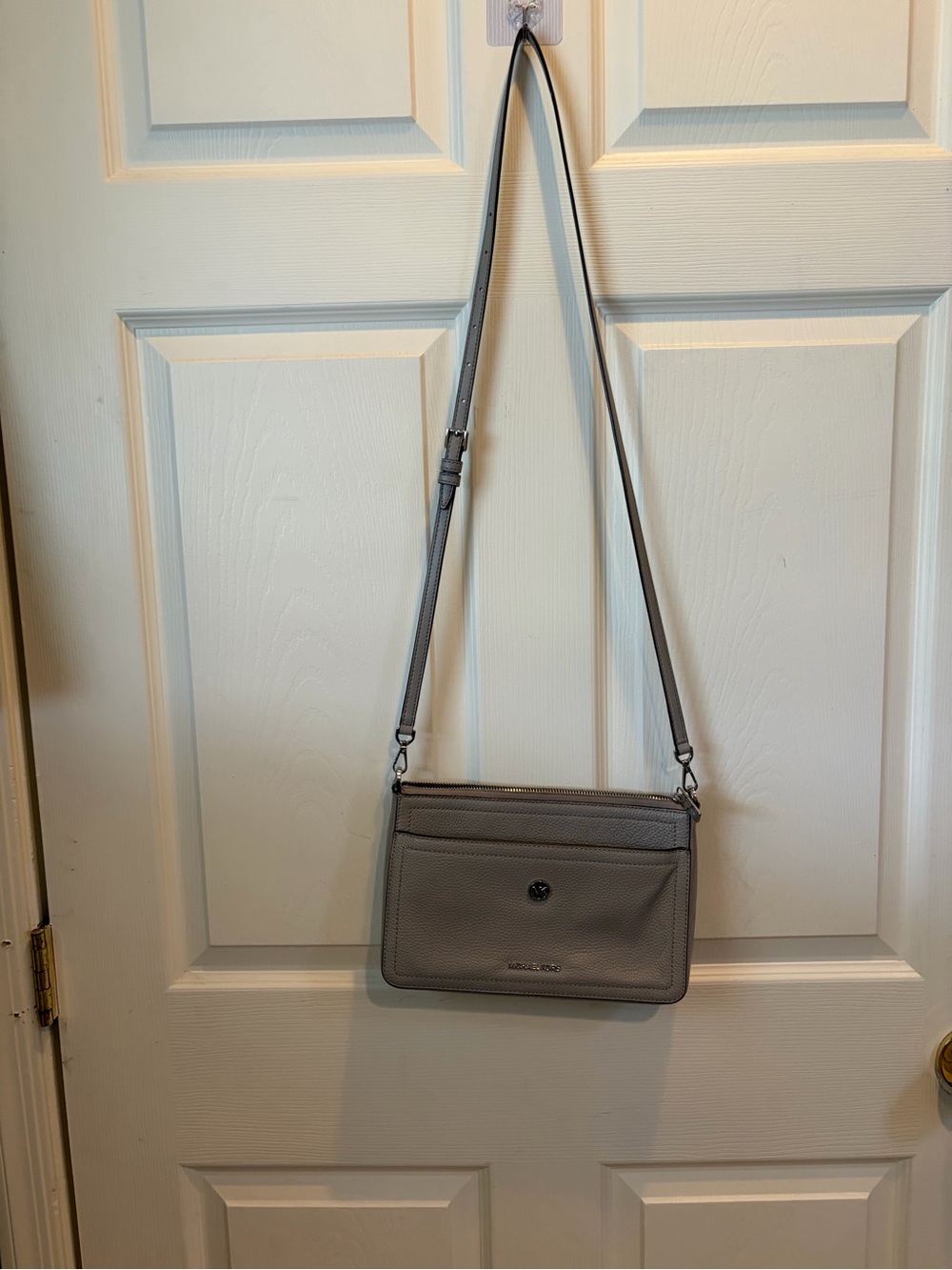 MICHAEL KORS 3-IN-1 CROSSBODY BAG "MAISIE" MEDIUM PEBBLED LEATHER PEARL GREY - Picture 5 of 7